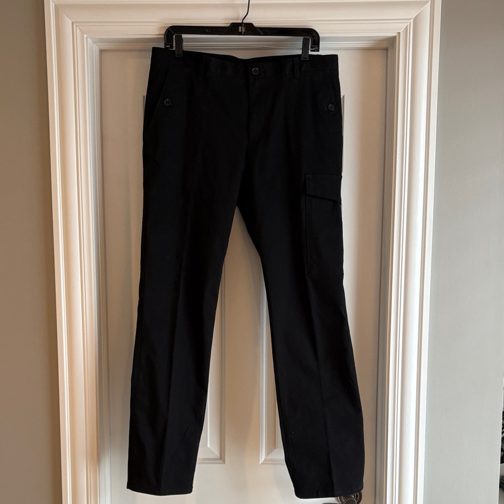 Calvin Klein 33x32 Like New Super Soft Black Chinos w/Cargo Pocket
